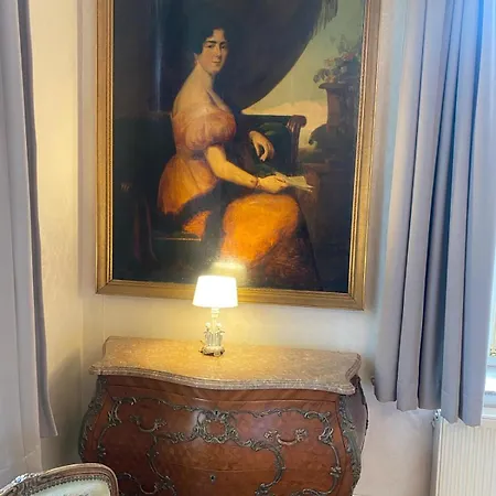 Chateau De Porcheresse